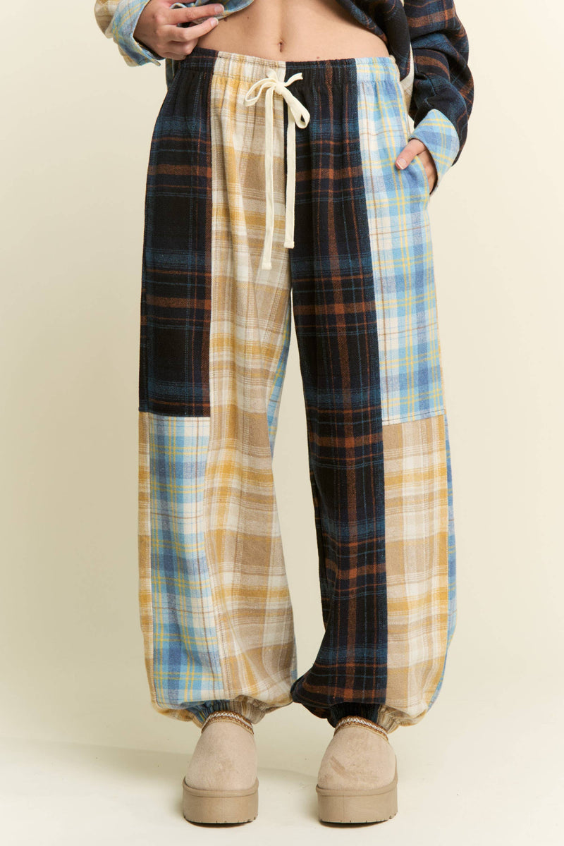 MULTI COLOR PLAID PATTERN JOGGERS